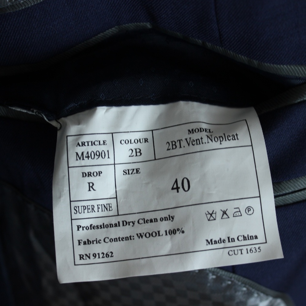 Mantoni 100% Fine Wool Suit Jacket - Picture 2 of 6